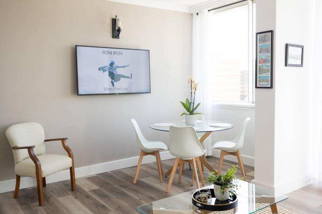 Modern, Trendy And Comfortable 2 Bedroom Apartment In Kapstadt Exterior foto