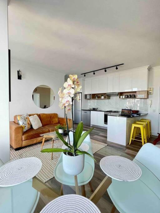Modern, Trendy And Comfortable 2 Bedroom Apartment In Kapstadt Exterior foto