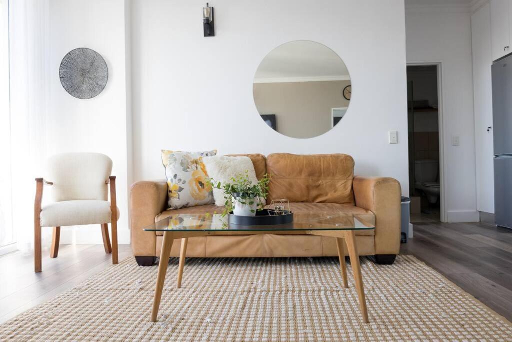 Modern, Trendy And Comfortable 2 Bedroom Apartment In Kapstadt Exterior foto