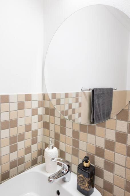 Modern, Trendy And Comfortable 2 Bedroom Apartment In Kapstadt Exterior foto