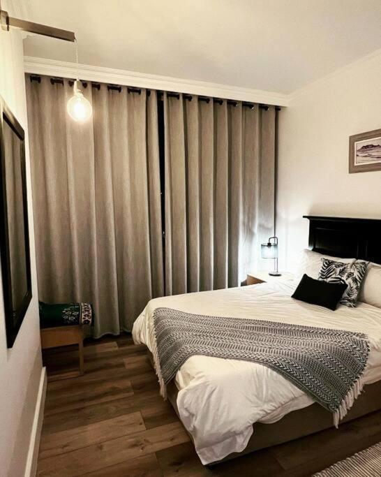 Modern, Trendy And Comfortable 2 Bedroom Apartment In Kapstadt Exterior foto