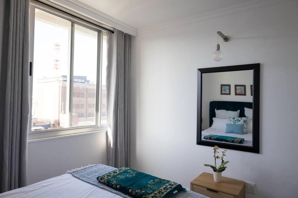 Modern, Trendy And Comfortable 2 Bedroom Apartment In Kapstadt Exterior foto